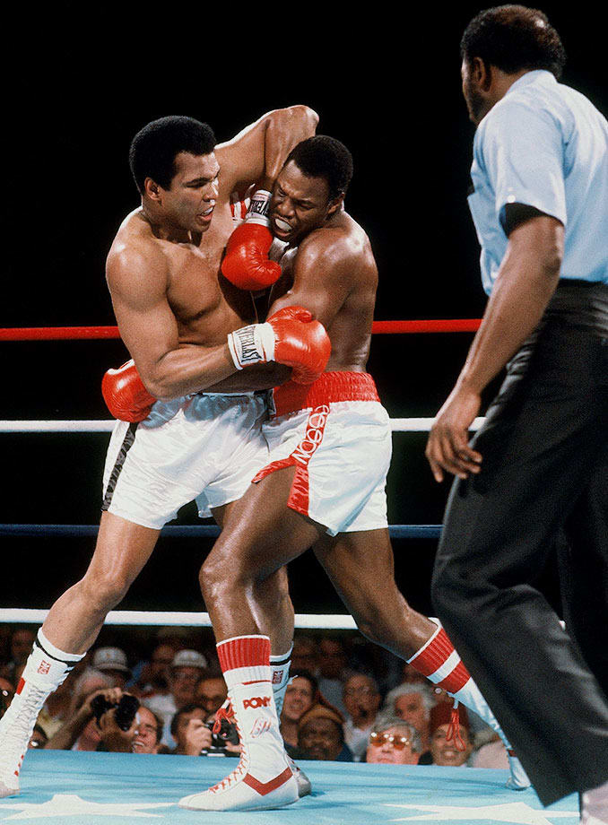 1980-Muhammad-Ali-Larry-Holmes-017042078.jpg
